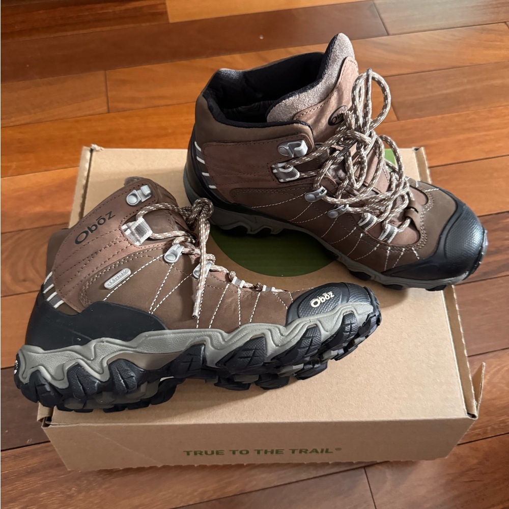 Oboz Women's Brown Lace Up Hiking Boots